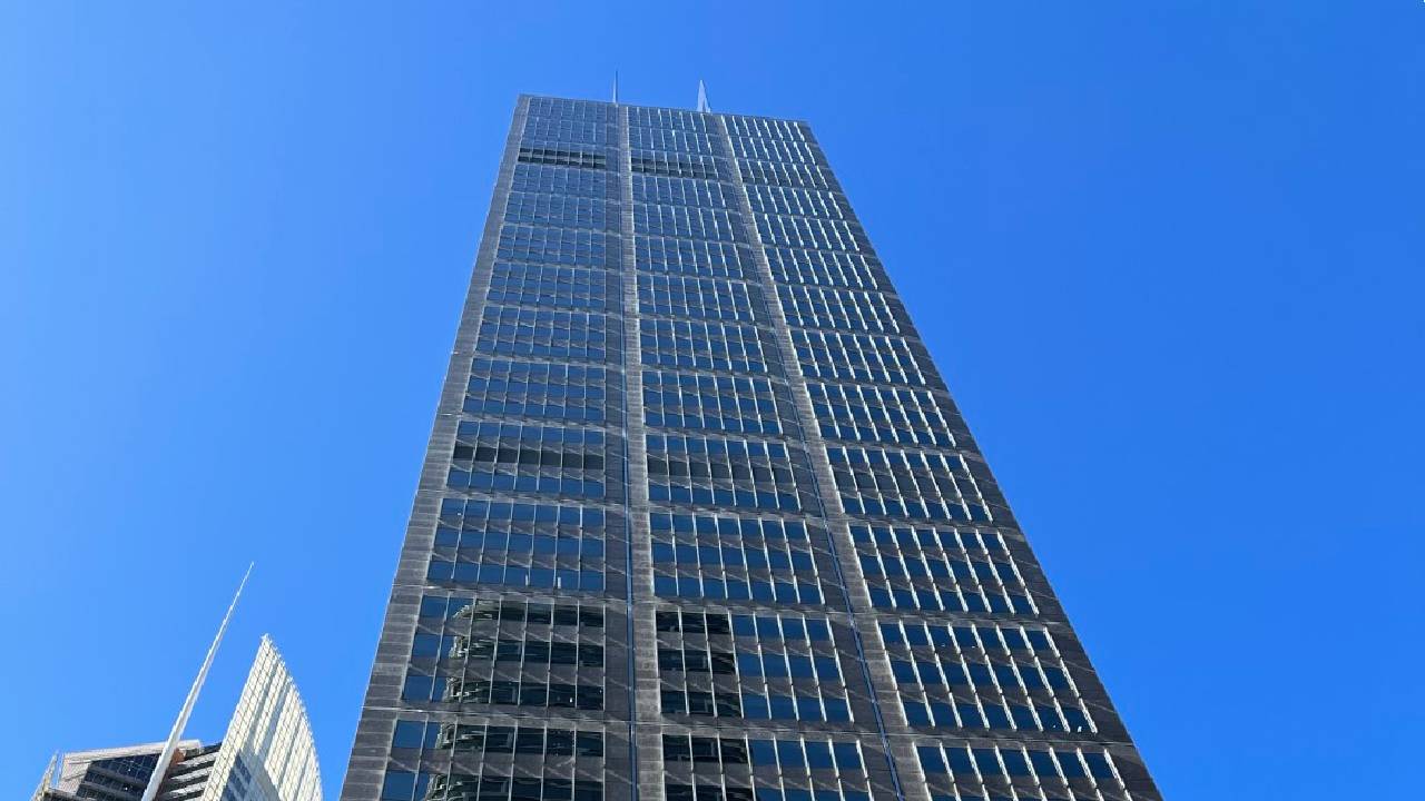 13521 - Farrer Place - IOS - 9140