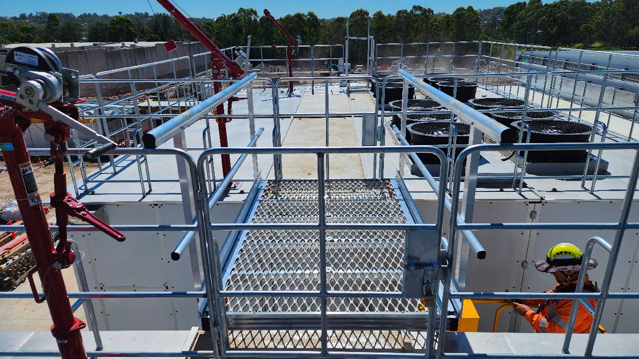 13541 - FDC - Data Centre - Install